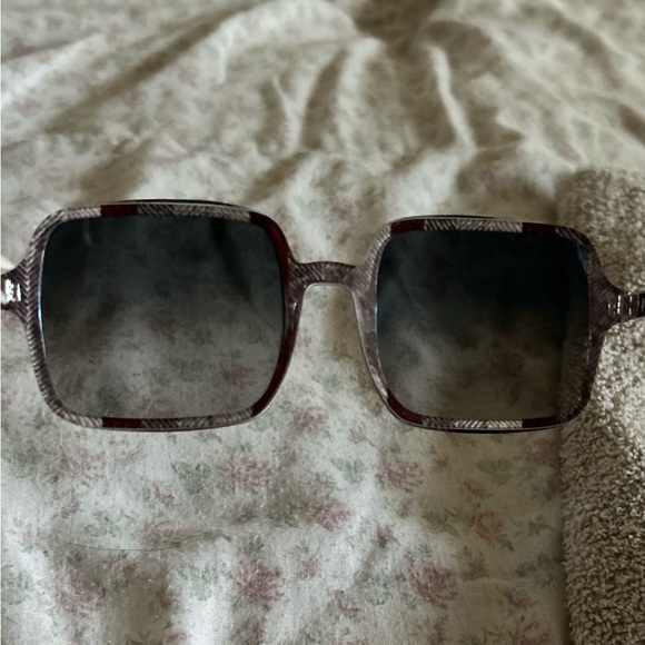 Auth Ray-Ban Sunglasses - Picture 6 of 6